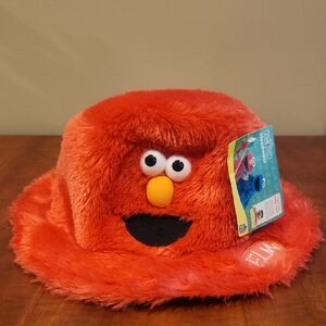 Sesame Street Elmo Fuzzy Red Hat, NWT